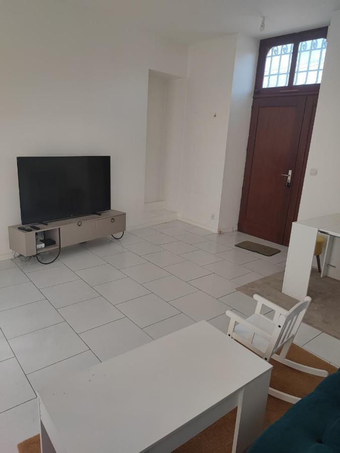 Appartement Chateau Des Montees Orléans Esterno foto